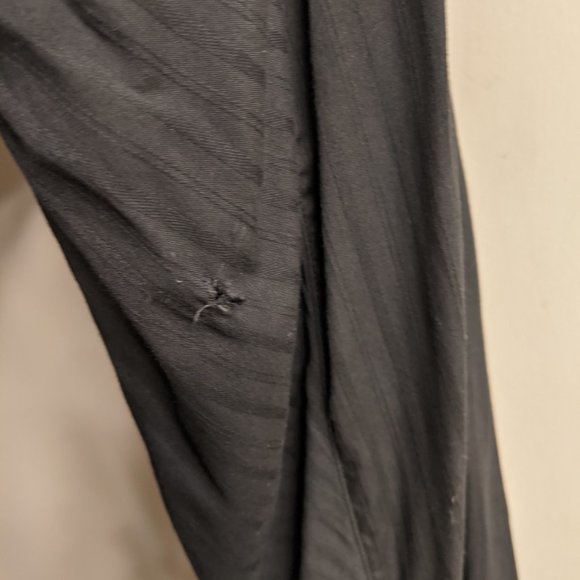 Marc Ecko Cut & Sew Button up - Picture 8 of 9